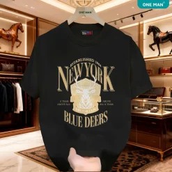 Áo thun cổ tròn in New York - AP330 - Đen